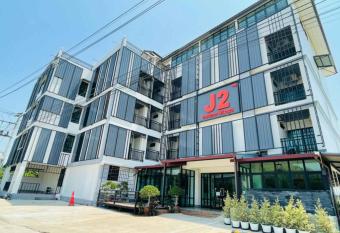 J2 Residence Chiang Rai has Balcony rooms