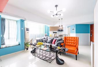 Locals Hotels Guangzhou Tianhe  Buynow   allows 18 year olds to book a room