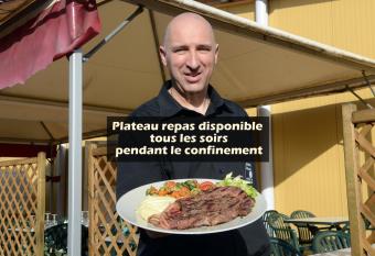 Hotel Restaurant du Bowling de Millau allows 18 year olds to book a room