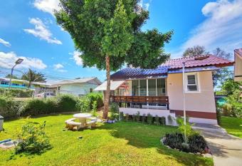 Diamond Pool Villa@Samui has Balcony rooms