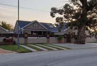 34onfifth has Balcony rooms