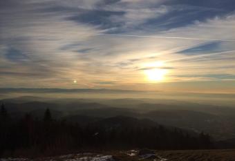 Mariposa Apartamento has rooms with a private hot tub