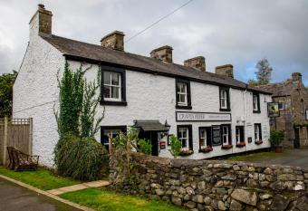 Craven Heifer Ingleton allows 18 year olds to book a room