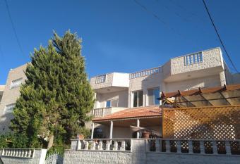 Petra Rest Home has Balcony rooms