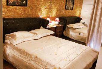 Superior Apartment allows 18 year olds to book a room