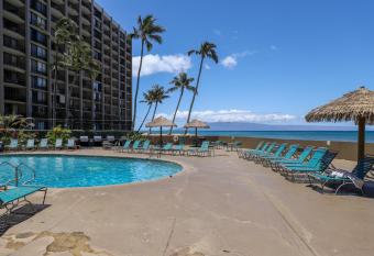 Royal Kahana 909 has Balcony rooms