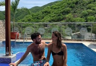 Hostal Casa Roma has Balcony rooms