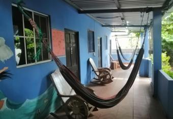 Hostal Ni  a Oly has Balcony rooms