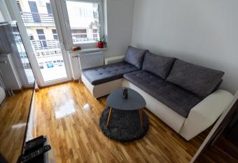 Deluxe dreams & spa has rooms with a private hot tub