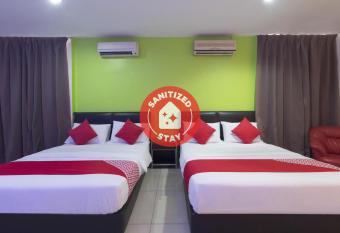 OYO 44072 Mines Cempaka Hotel allows 18 year olds to book a room
