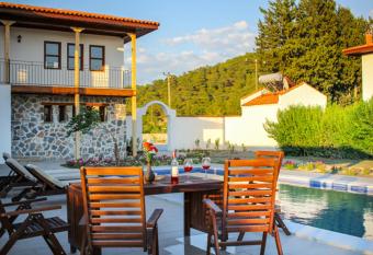 Aydos Konaklar   has Balcony rooms