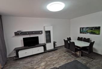 3 Zimmer Wohnung K  ln-H  rth has Balcony rooms