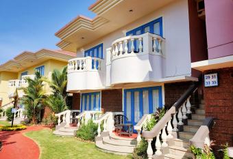 Coconut Grove Beach Resort has Balcony rooms