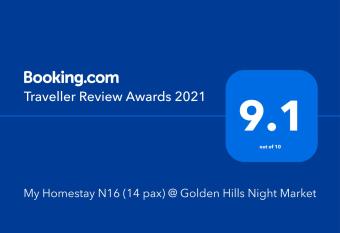 My Homestay N16 (14 pax) @ Golden Hills Night Market has Balcony rooms