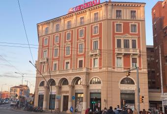 Domus Dotta allows 18 year olds to book a room