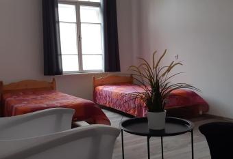 Elisabeth Apartman has Balcony rooms