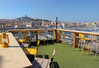 H  tel Herm  s allows 18 year olds to book a room