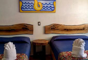 Hotel Tlatoani has Balcony rooms