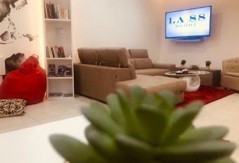 LA 88 Boutique allows 18 year olds to book a room