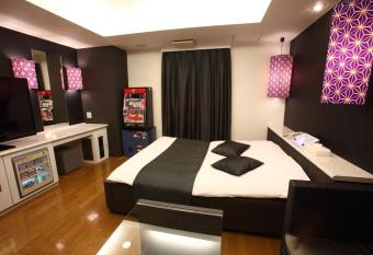 K-WAVE allows 18 year olds to book a room