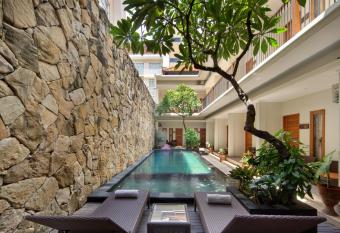 Angkul Angkul Segara Beach Kuta by Kamara has Balcony rooms