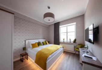 Altes Amtshaus has Balcony rooms