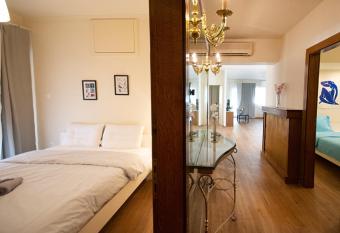 Houseloft Grand Edition allows 18 year olds to book a room