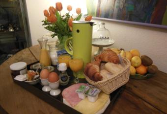 ambrosius allows 18 year olds to book a room