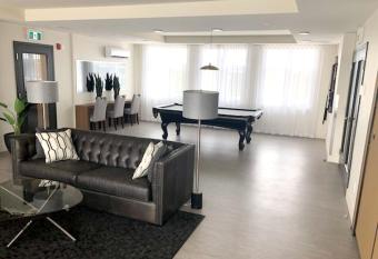 One bedroom appartement with furnished terrace and wifi at Brossard has Balcony rooms