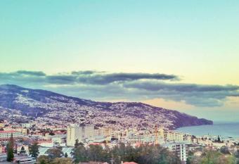 Funchal Garden WiFi Parking Balcony - By Madeira Suites has Balcony rooms