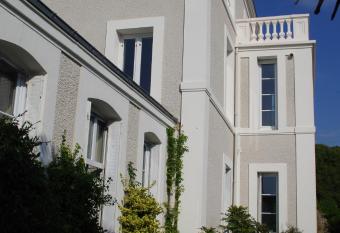 Maison Latour has Balcony rooms