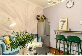 Hangzhou Shangcheng District   Locals Apartment   Xihu   00142670 allows 18 year olds to book a room