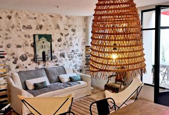 LA CENTENAIRE GRUISSAN - Maison d H  te has Balcony rooms