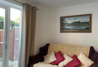 Modern Home just off Glastonbury High Street has Balcony rooms