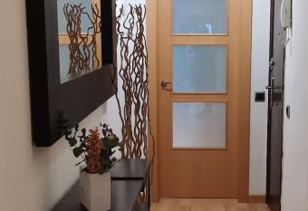 Alos Apartments Paseo de Gracia-Diagonal has rooms with a private hot tub