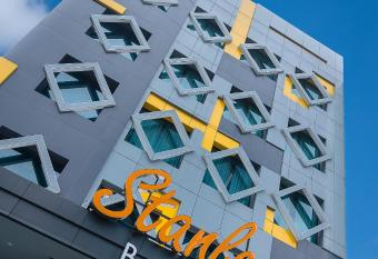 Stanley Wahid Hasyim Jakarta allows 18 year olds to book a room