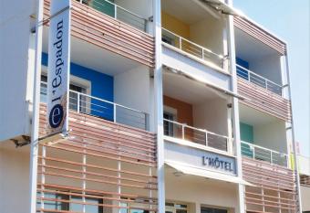 Logis L Espadon has Balcony rooms