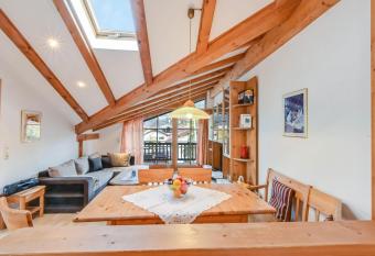 Katharinenhof Ferienwohnung Zugspitze (5) has Balcony rooms