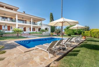 Son Tomasset - Petit - 8 pax has Balcony rooms