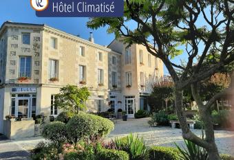 Hotel Le Richelieu - Royan Atlantique has Balcony rooms