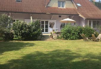 Villa Carla has Balcony rooms