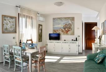 SOL LEONE allows 18 year olds to book a room