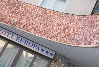 Hotel Europa has Balcony rooms