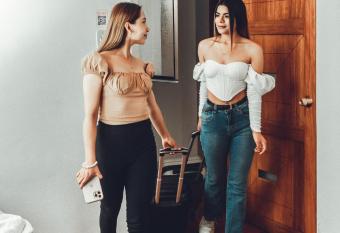 Hotel Feimar allows 18 year olds to book a room