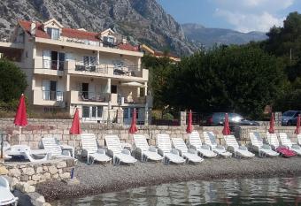 Apartments Pejanovi   has Balcony rooms