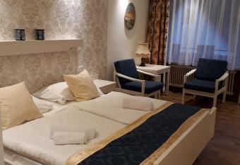 Hotel Eleon has Balcony rooms