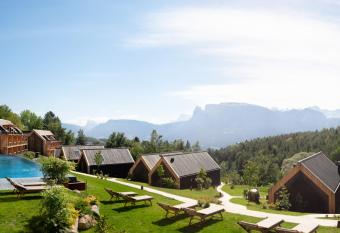 ADLER Lodge RITTEN has Balcony rooms