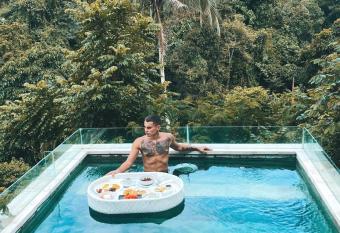 Ubud Hills Villas & Resort has rooms with a private hot tub