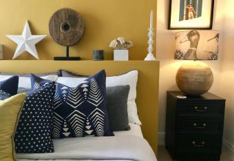  the inlet  falmouth has Balcony rooms