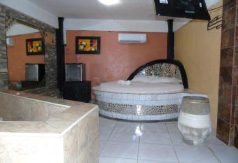 Hotel Imperial allows 18 year olds to book a room